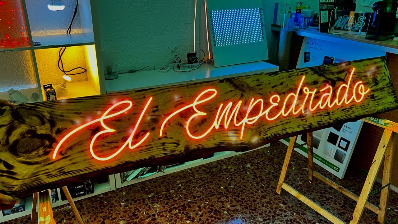 Letrero de pino macizo neon led