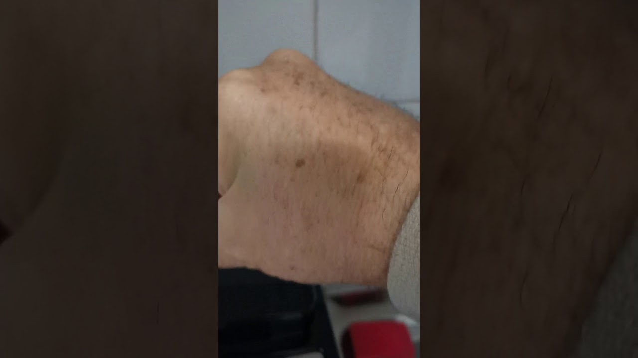 Preparare cafea măcinată la De longhi S23. 260B
