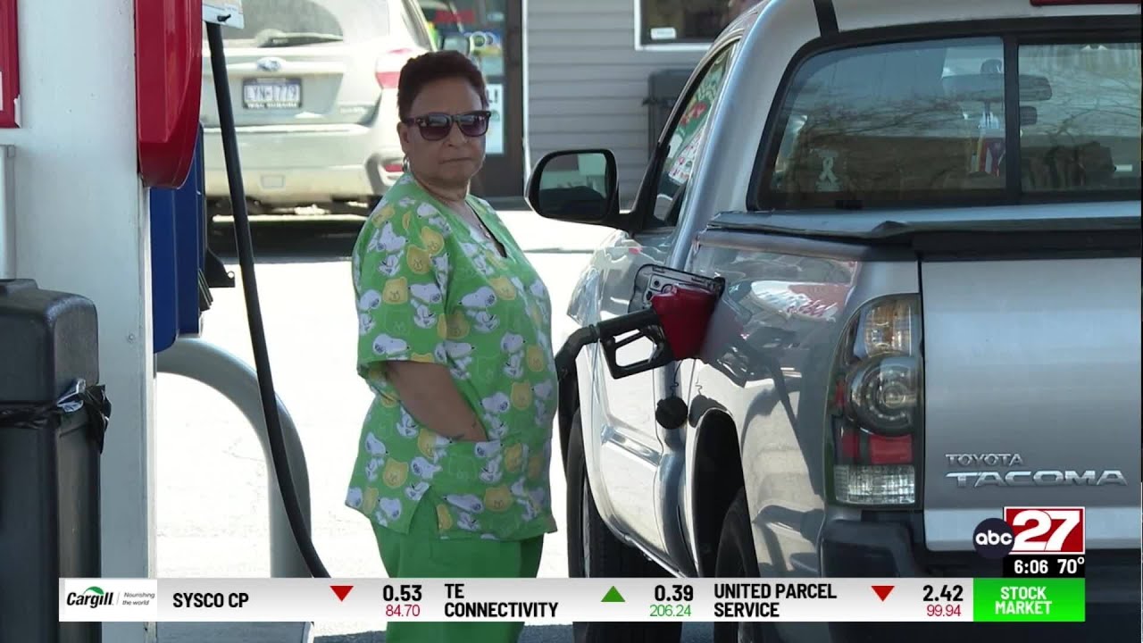 Pennsylvania lawmaker says state needs to investigate 'price gouging' at the pump