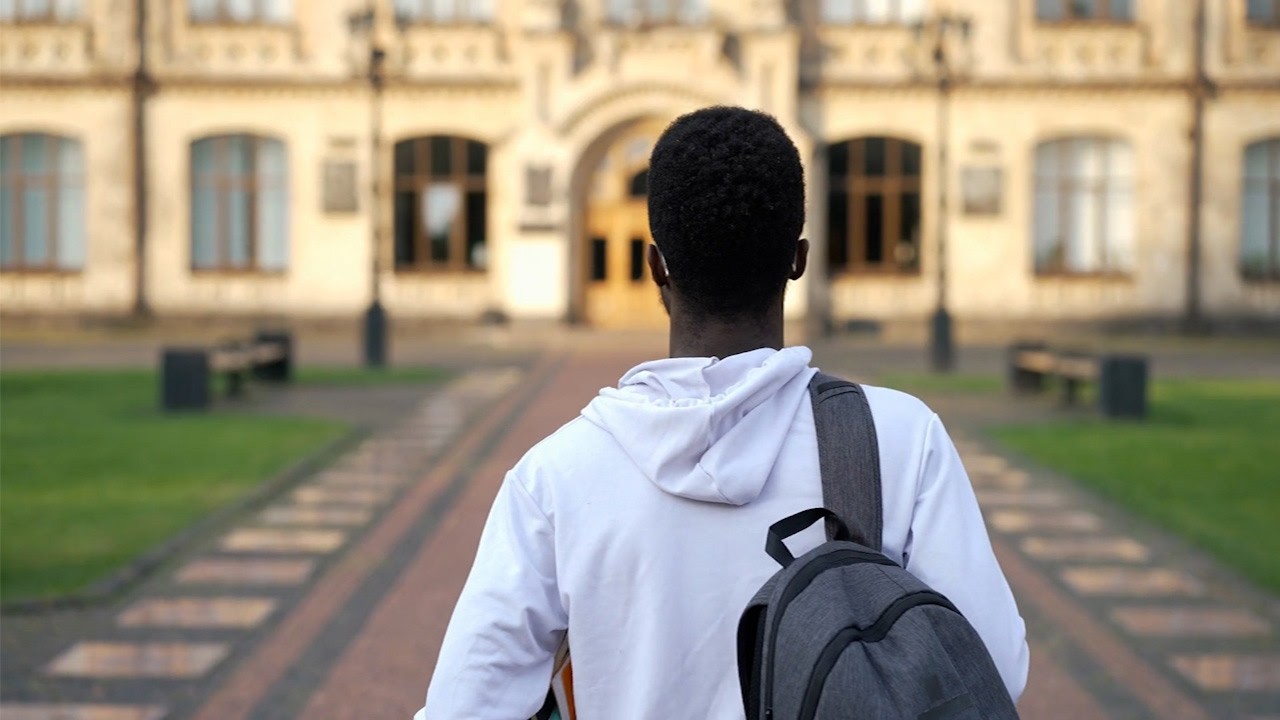Bay Area nonprofit provides path for students to go to college
