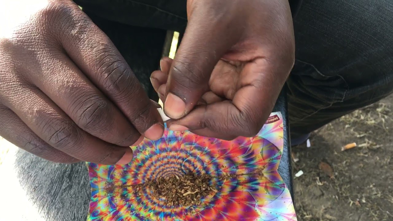 How to roll hashish