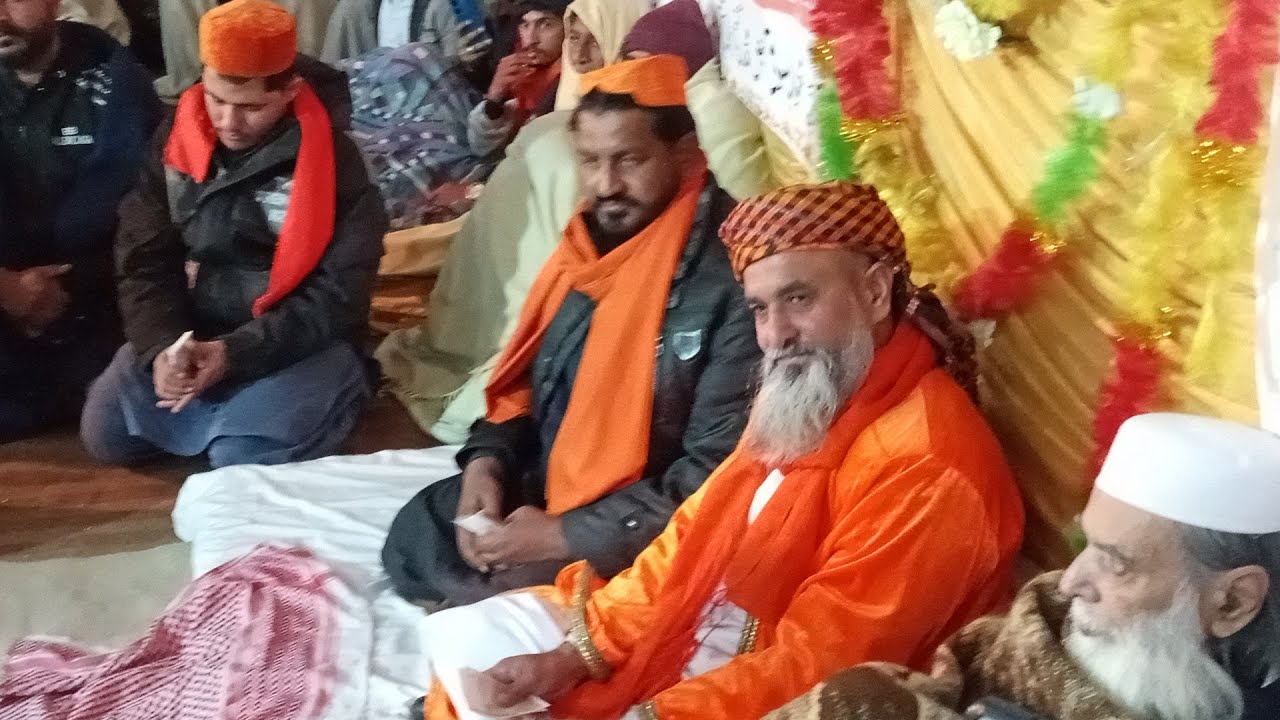 Nami Danam Che Manzil Bood
