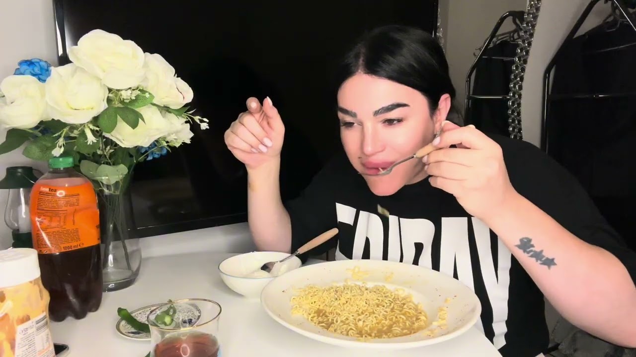 NOODLE KORİ ÇEŞNİLİ ASMR #asmr #mukbang 