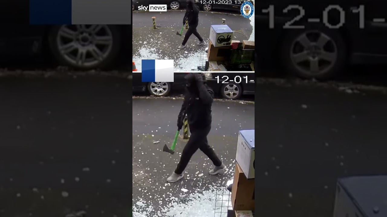 Gang who attacked shop with shotguns convicted