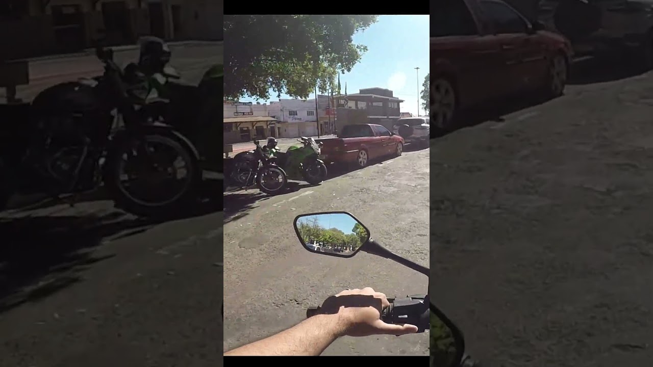 Role de CB300