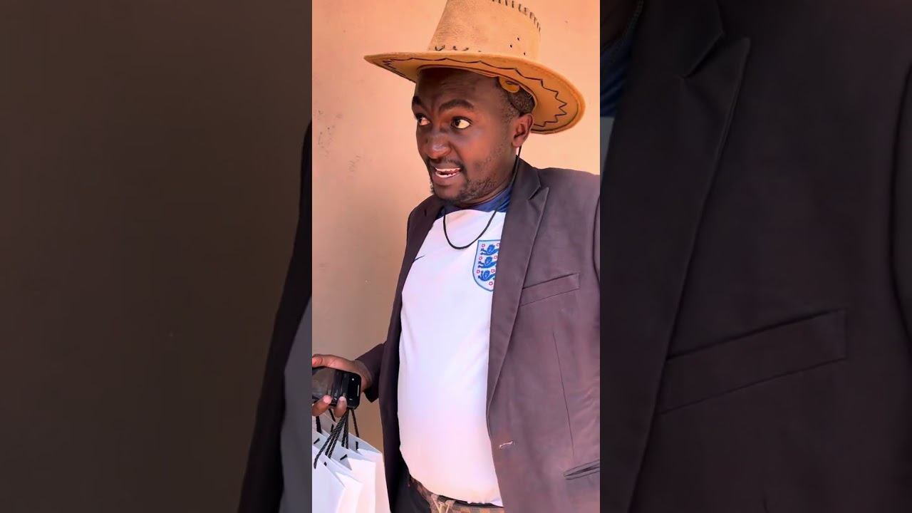 The Rich Uncle Explaining about his Iphone 15 Promax
