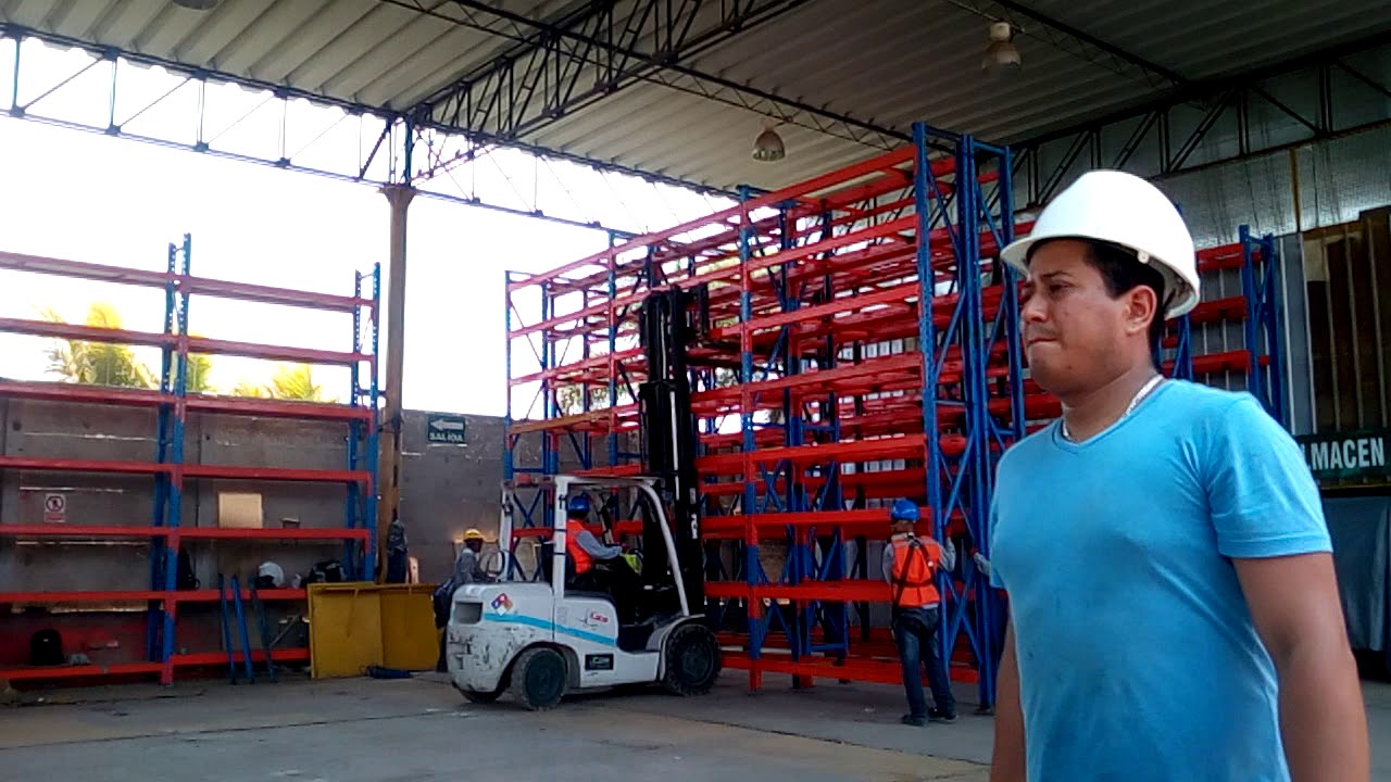 Operacion y manioba para desmontaje y montaje de racks.