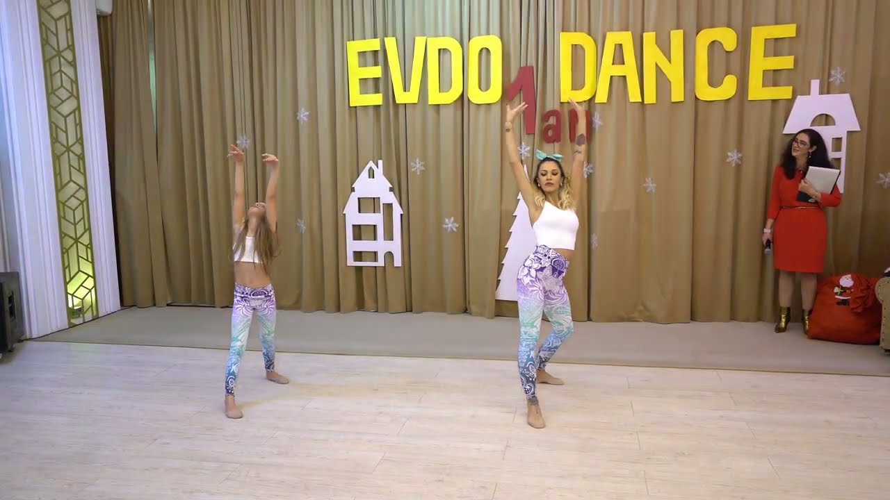 Andreea Lungu( coregraf )  & Ema Andreicut |Duo|  Gotta give me |