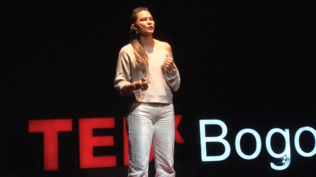 Campesinos digitales | Carolina Huertas | TEDxBogotáSalon