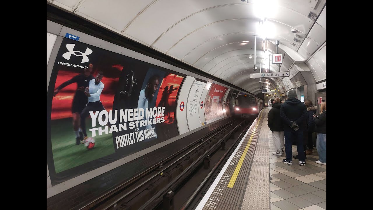 TfL London (London Underground) @ Alstom 1995 Stock 