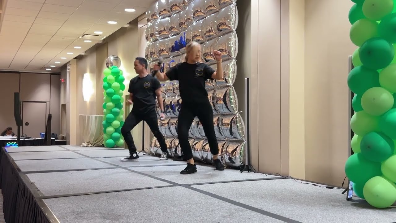 GOLDEN X Line Dance | Phrased Advanced | Roy Hadisubroto & Fiona Hadisubroto @WCLDM 2025