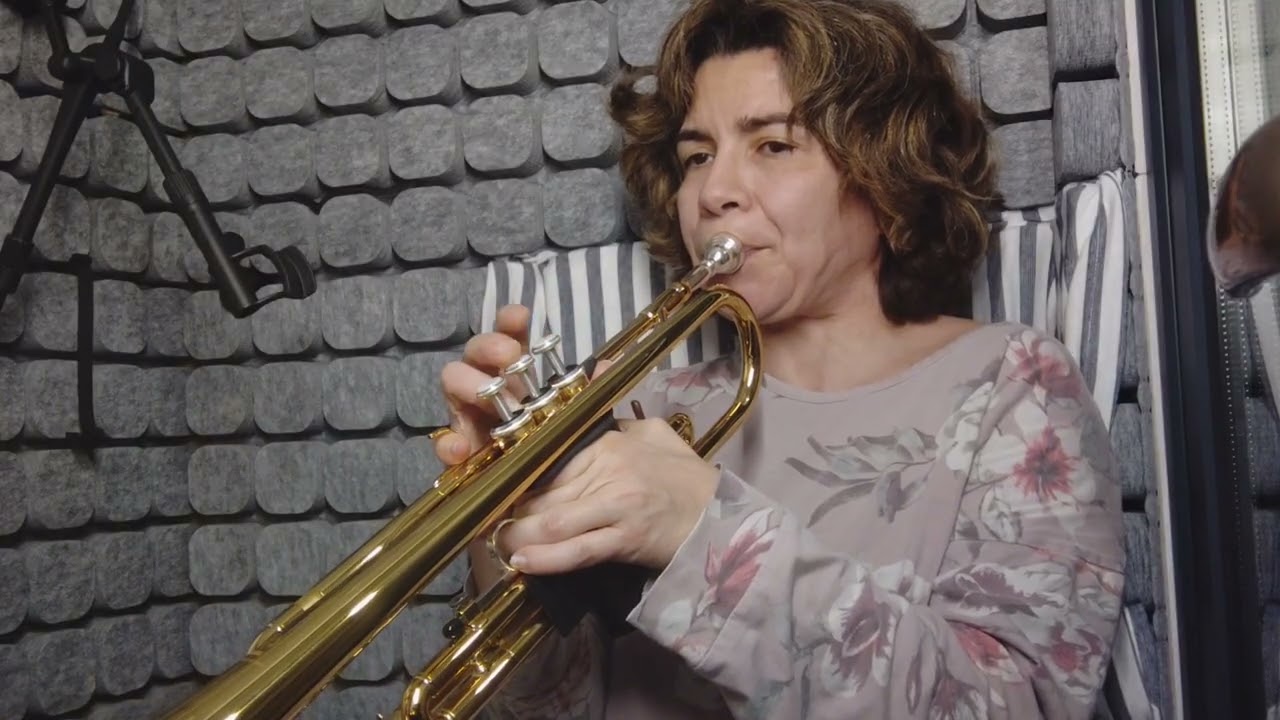 Cry me a River. Trumpet performance by laura Hernández