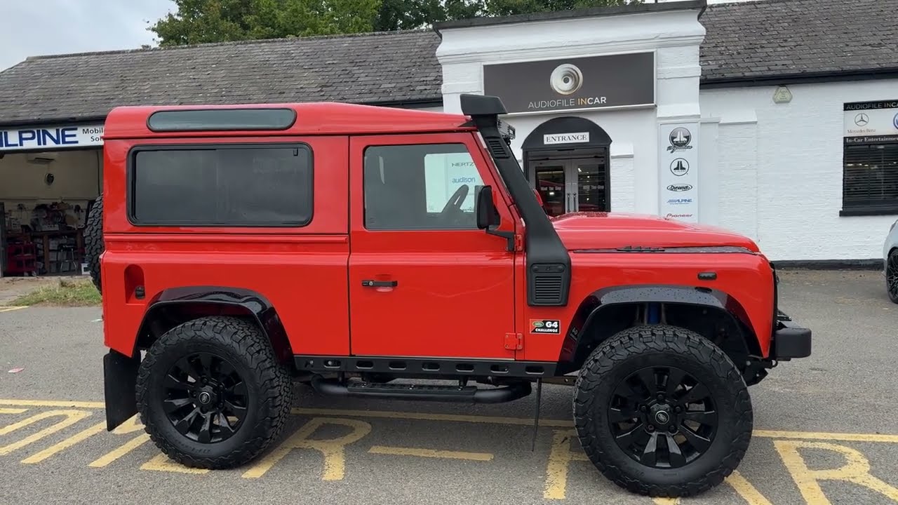 Russ`s Defender 90, the finished article.