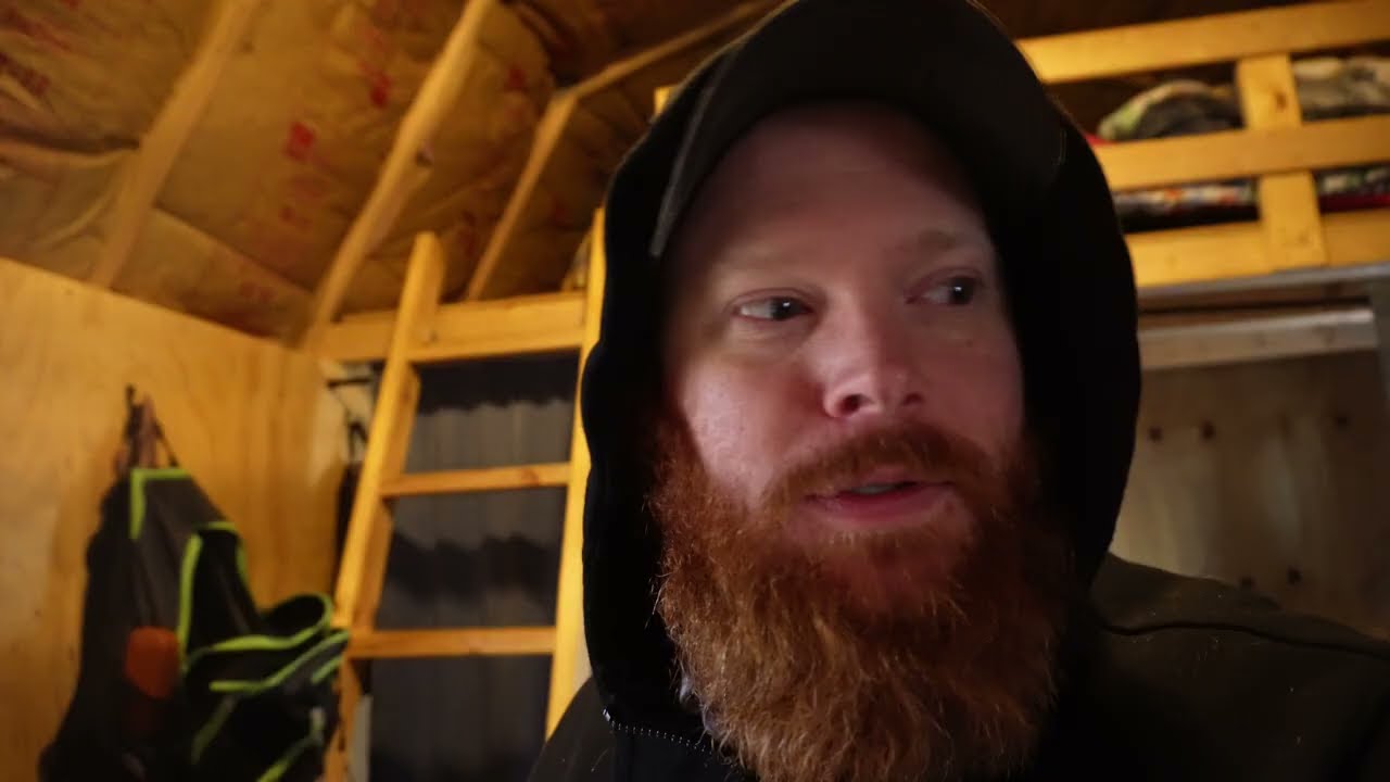 Семейный отдых в кемпинге в честь годовщины свадьбы.