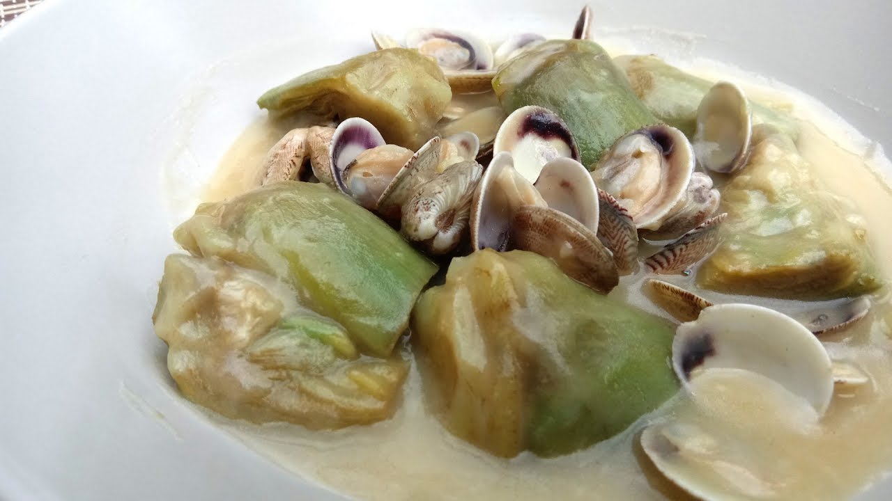 Artichokes with clams | 朝鲜蓟燴蛤蜊 | Alcachofas con almejas