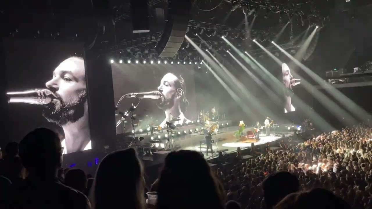 She's American - The 1975 - Auckland, 2023 #the1975