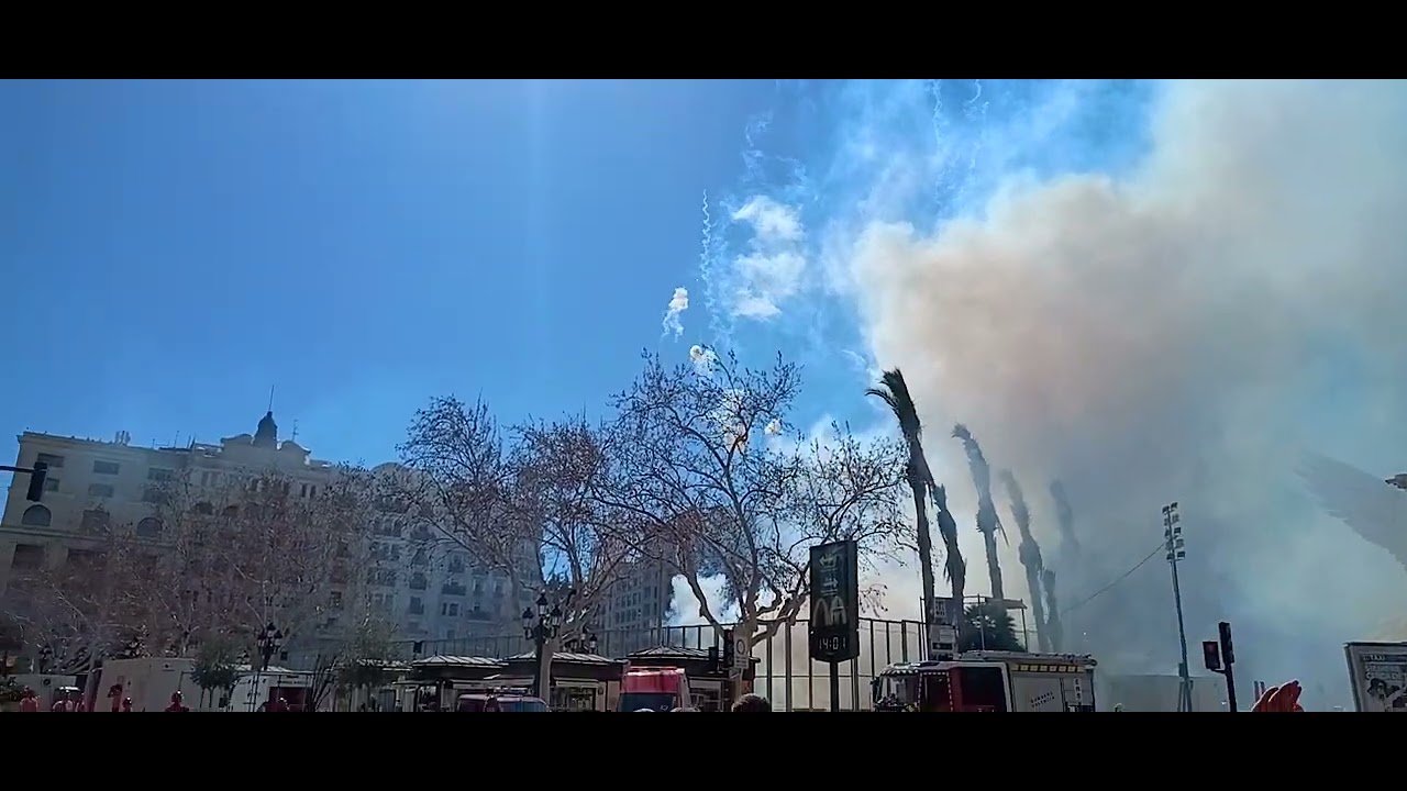 FALLAS 2024: MASCLETÁ DEL DÍA 12 DE MARZO DE 2024: PIROTECNIA CRESPO