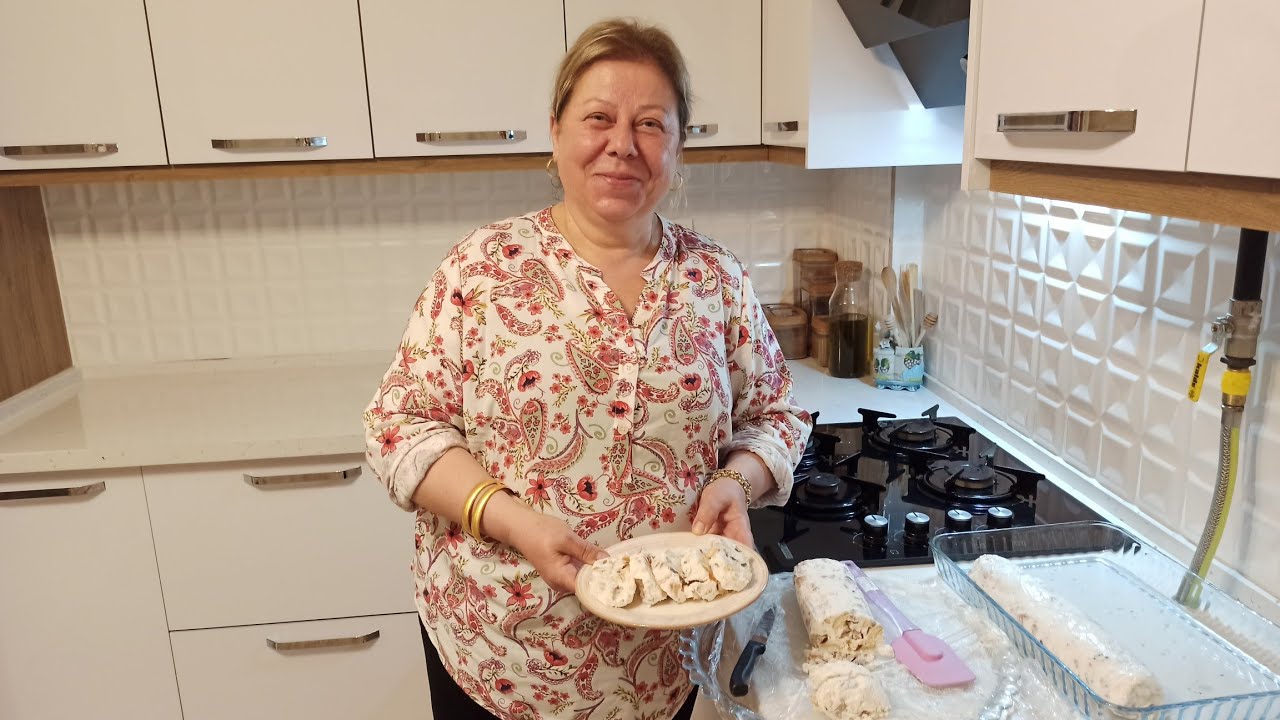 Fırın kullanmadan yapabileceğiniz muhteşem bir tatlı. Kuru meyveli parfe. Kesinlikle deneyin 👌