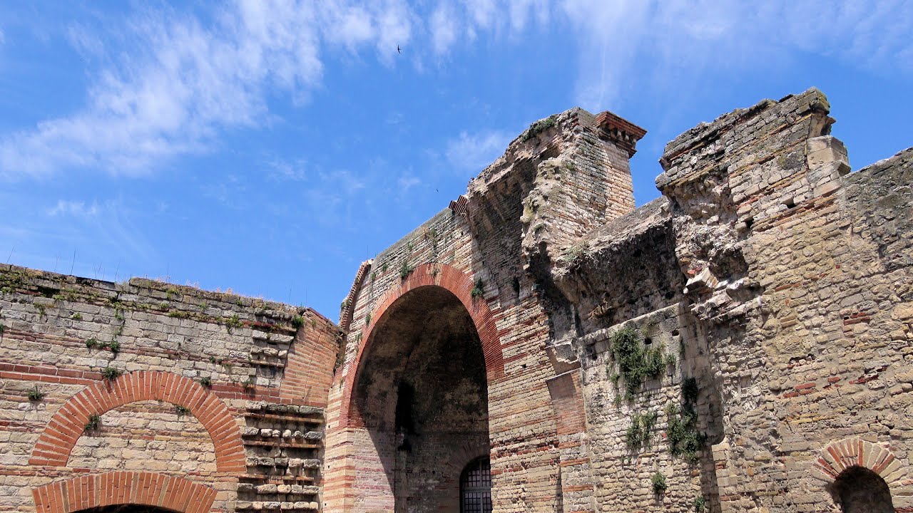 [4K] Arles - Thermes de Constantin (Constantine Baths), Provence, France (videoturysta.eu)