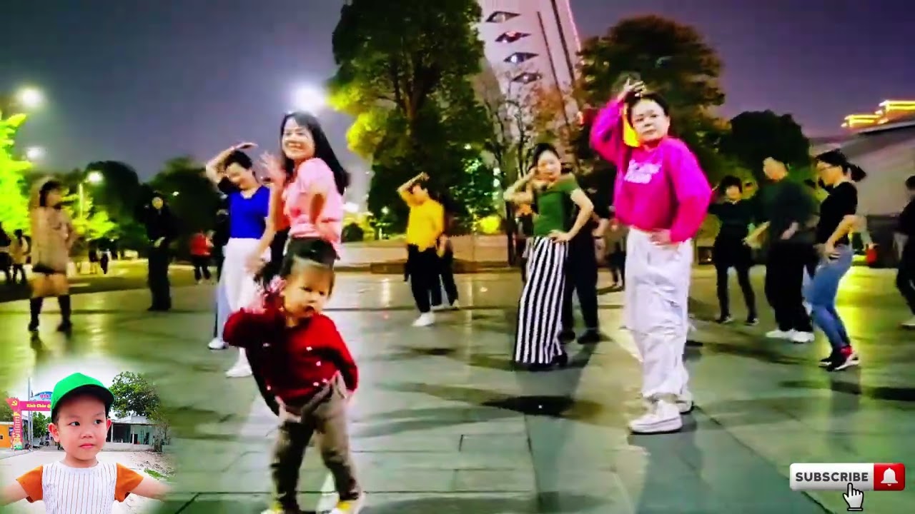  Tiny Dancer at the Square – Melting Hearts Worldwide!