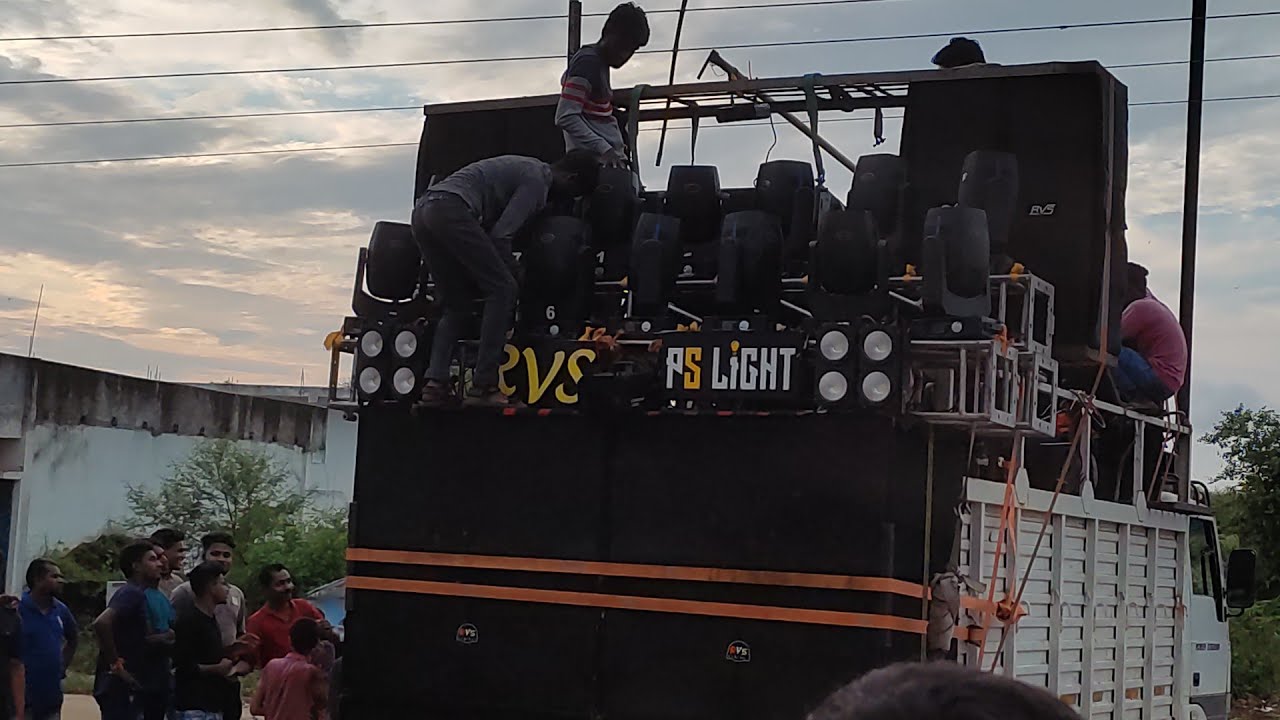 Dj RVS Dondi Lohara 😃😄🤣🙃😜   /.  Dondi Lohara dj setup🤭😜😛🤪🥰😍.  Dondi Lohara Ganesh visarjan 🤟🤞✌️👌.