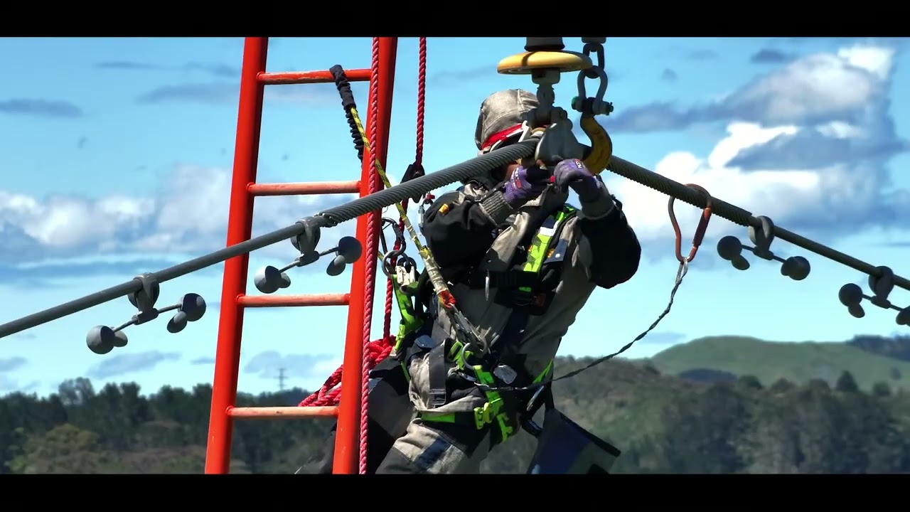Northpower - Live line Crew