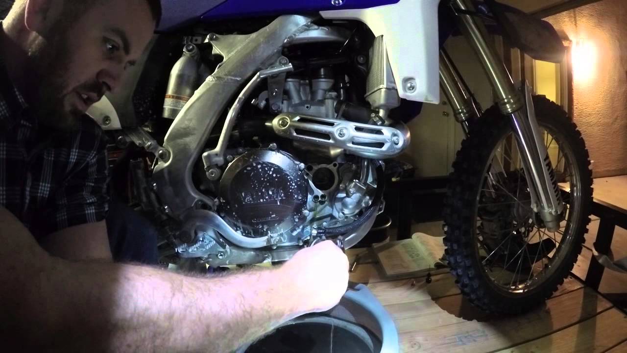 2015 Yamaha WR450F, Oil Change