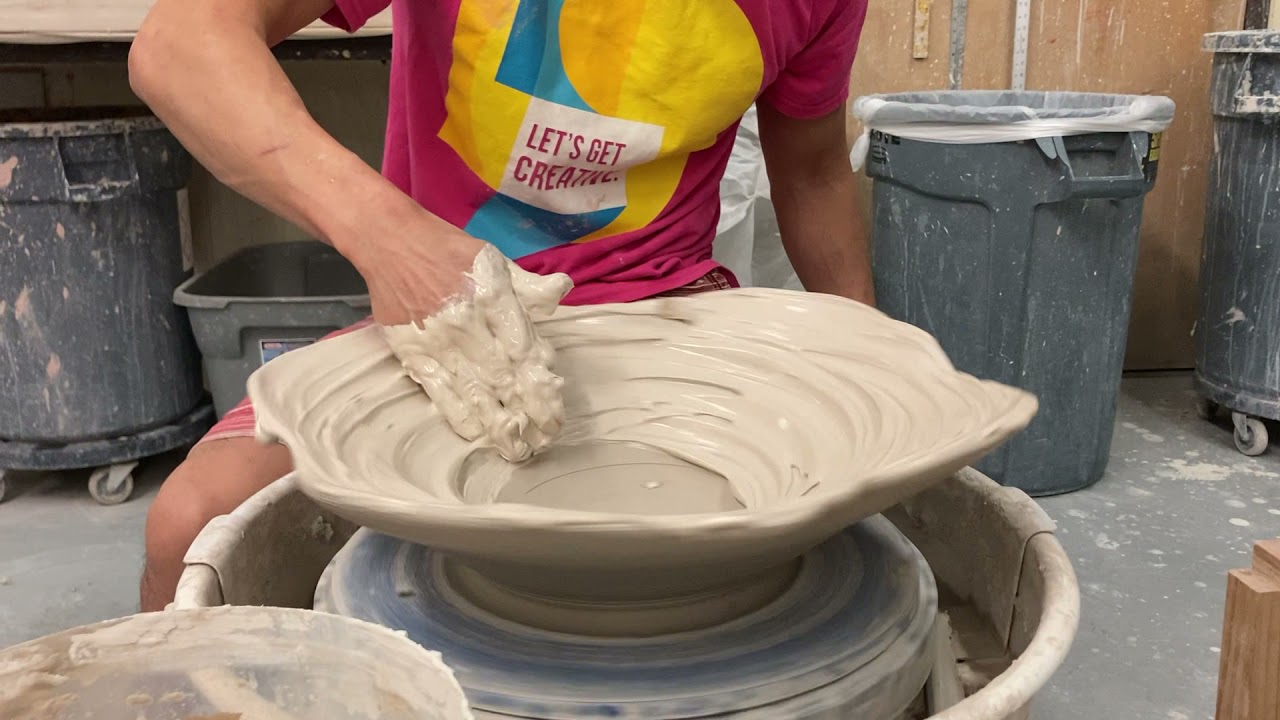 USM CERAMICS Demo- ART 353 (Advanced) Thick Slip, Curved Lips, Large Platter Trimm