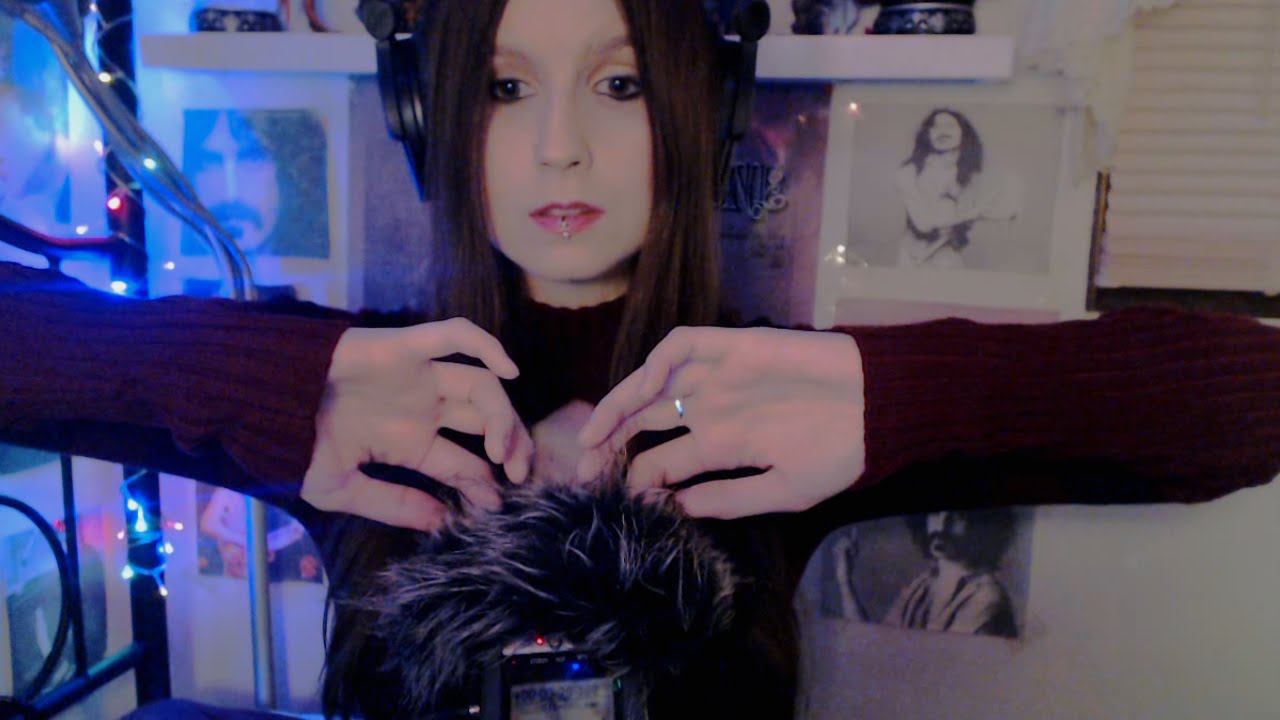 [ASMR] Touching Fuzzy Microphone Windscreen + Hand Movements (No Talking)