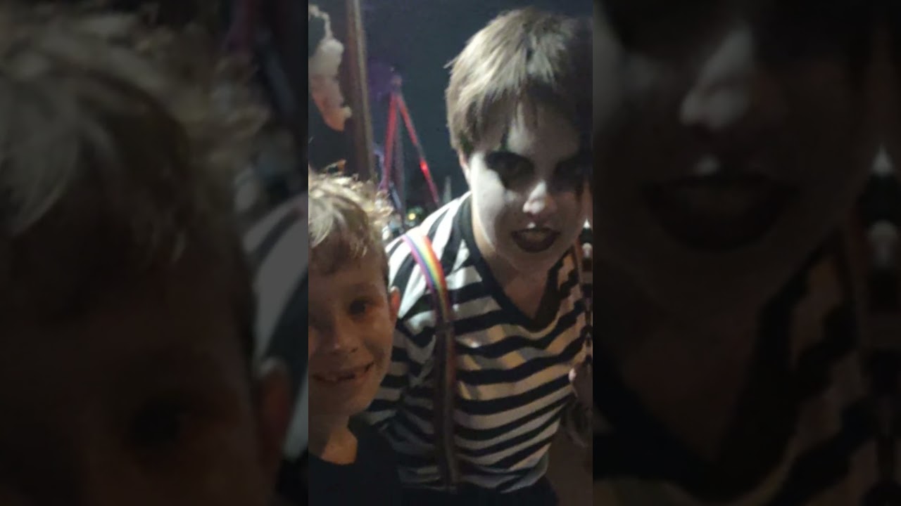 Howl-O-Scream 2023- Orlando's Best Halloween Event - Held at SeaWorld Orlando #halloween #seaworld