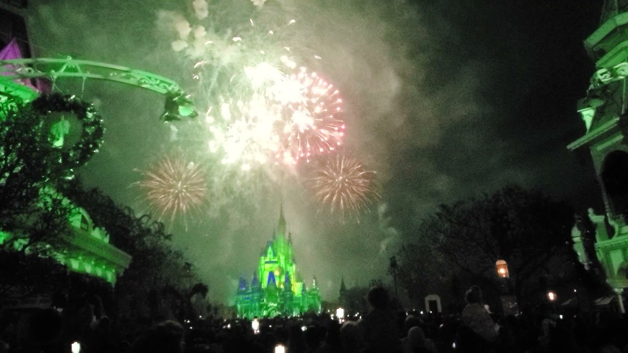 Disney Enchantment fireworks 03 janvier 2022. 🎆