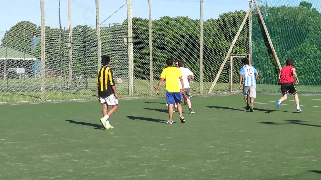 MVI 3146 Gol lRojo