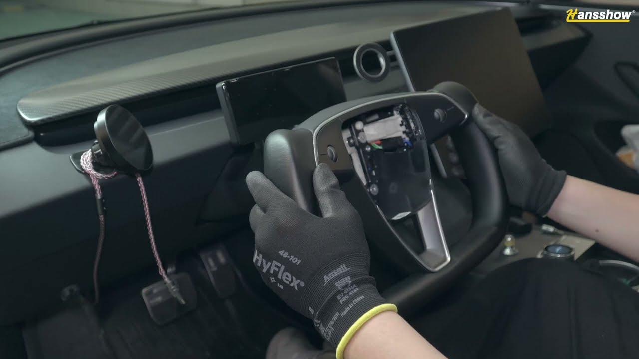 Tesla Model 3 Highland Yoke Steering Wheel Install by Hansshow