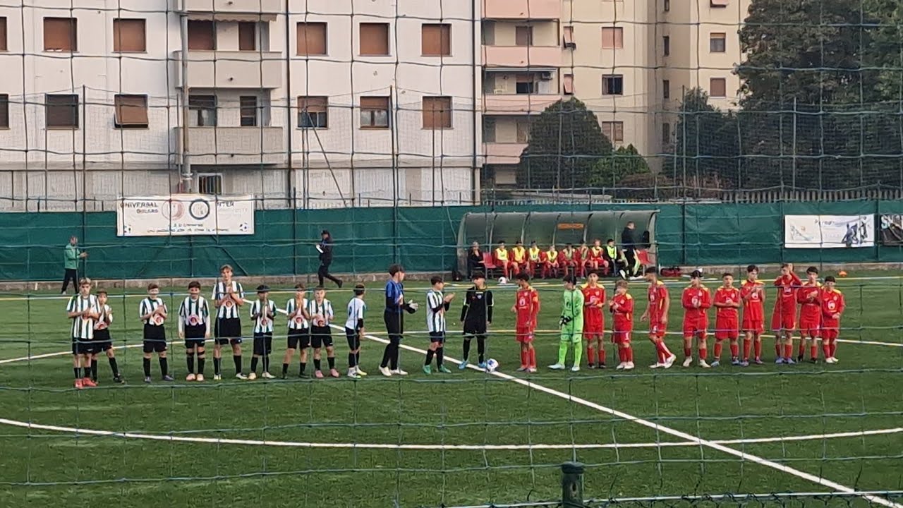 Universal Solaro vs Ausonia