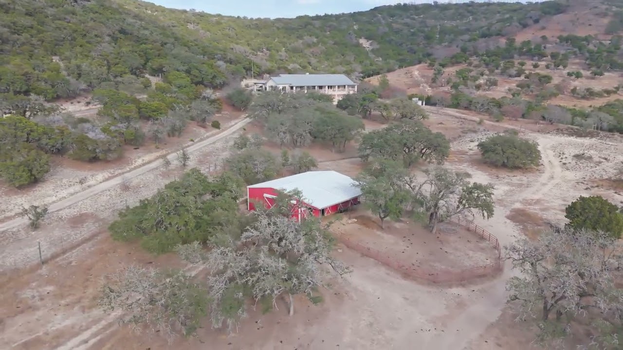 18954 TX 16 Media Ranch