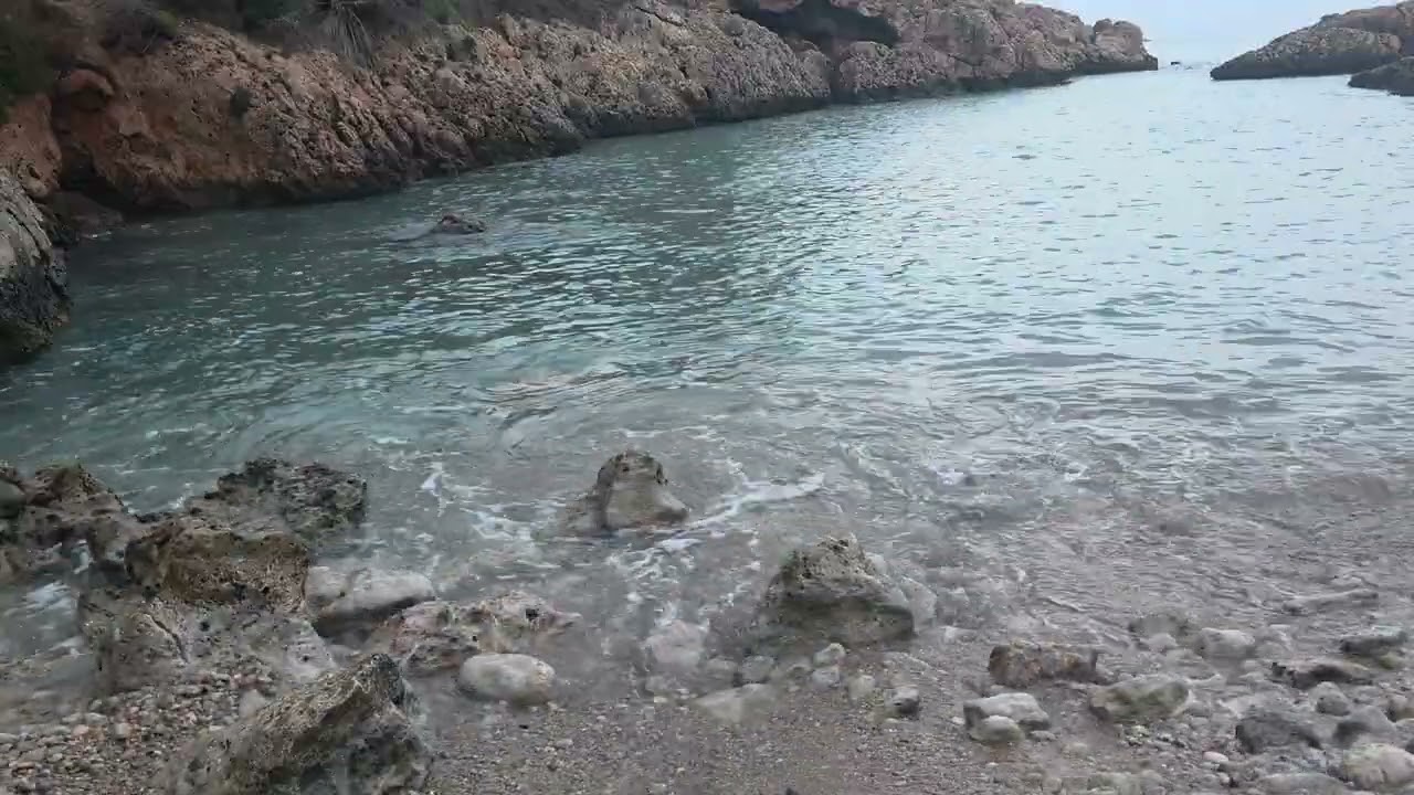 Winter Surf Noise. Secret Cove in Mallorca #mallorca #beach