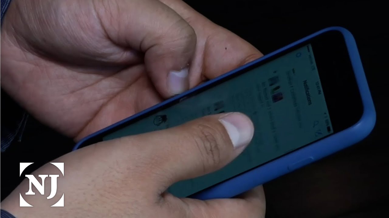 US Surgeon General warns that social media can harm children