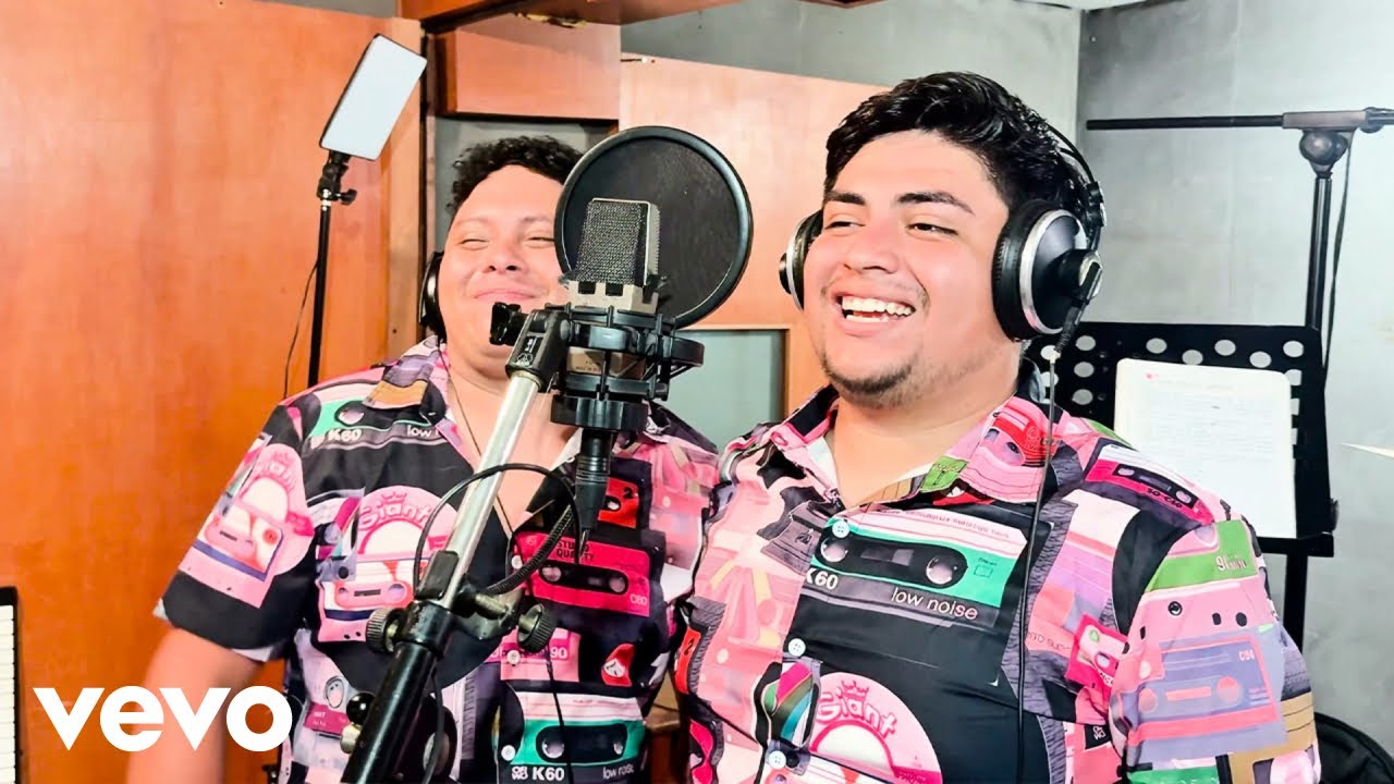Daniel Villalobos y Su Grupo - Como Perros y Gatos