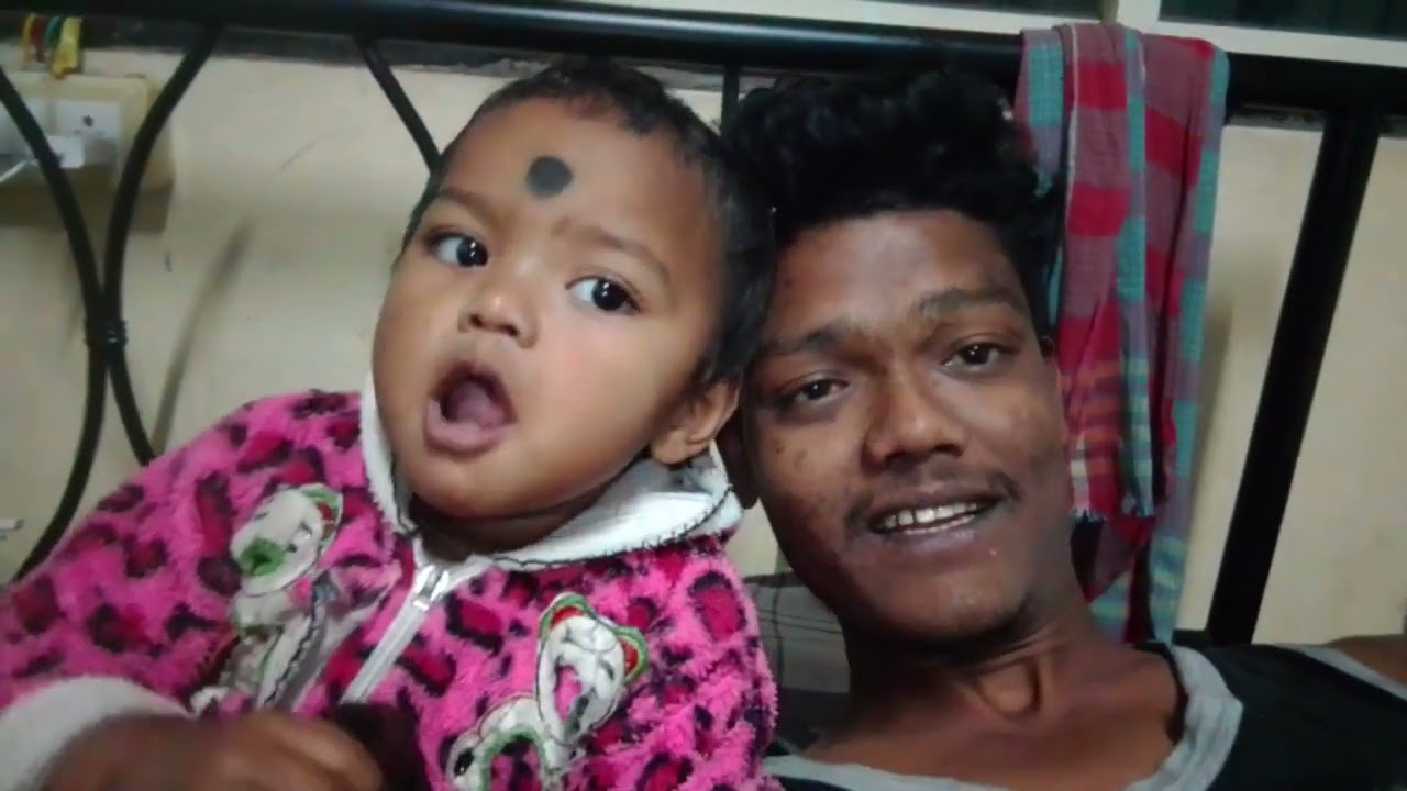 Guys Raat ka 11:00 raha hai aur yah  bacche abhi tak Soya nahin guys 😢🥰😘