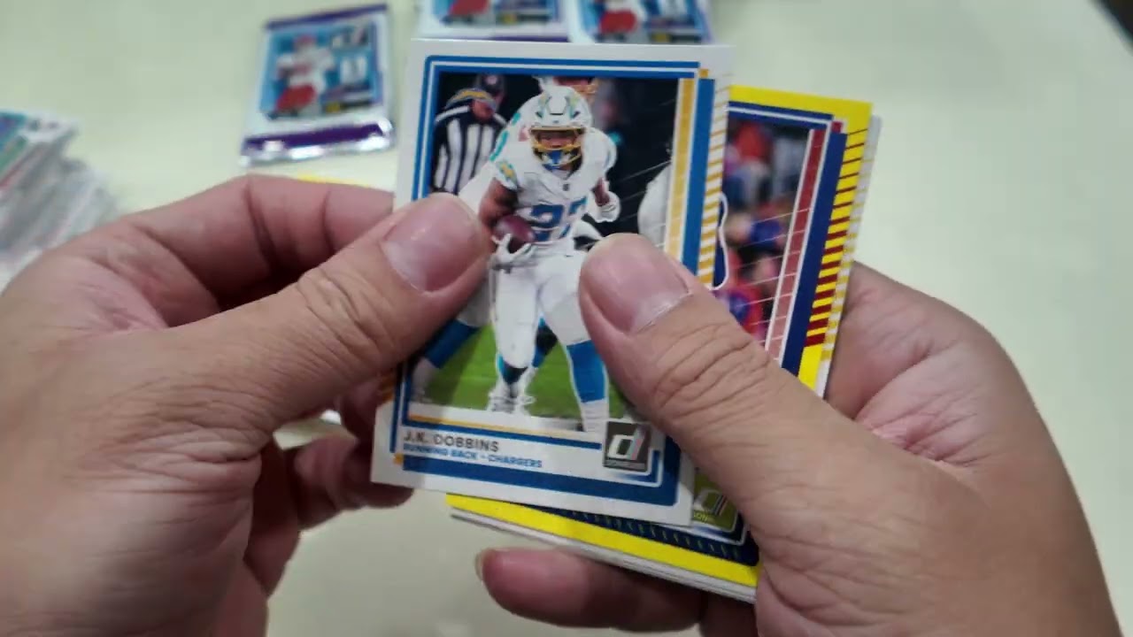 Donruss Football Family Dollar Box Rip! Can Budget Boxes Still Hit?