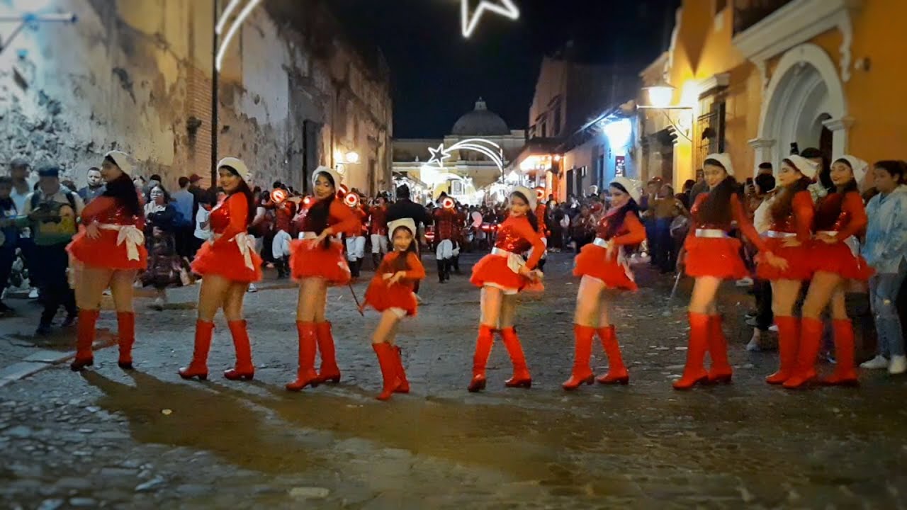 CECIC Music Band de El Salvador 🇬🇹🇸🇻 /Desfile Navideño/Antigua Guatemala 2022