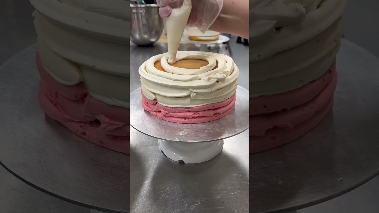 Textured ombr&eacute; cake! #cakedecorating #ombre #cake #cakedesign #cakedecorator #frosting #buttercream