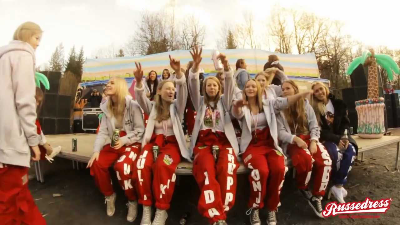 RussedressTV: Nesbrukåring + Skolekåringene @ Telenor Arena