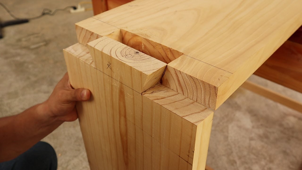 Ingenious Skills And Techniques Woodworking // Making Corner Dovetail For Monolithic TV Stand
