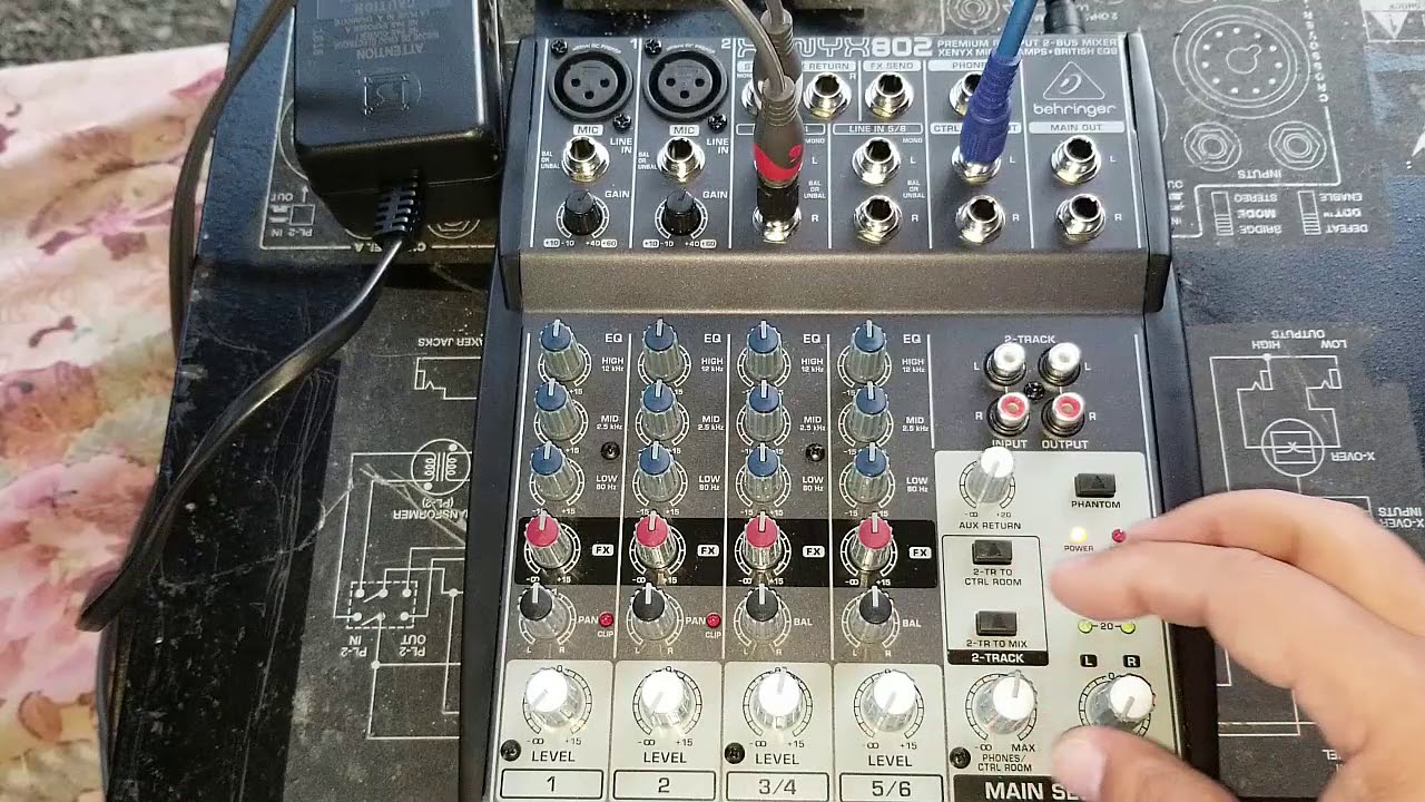 Como Conectar la Cosola Behringer Xenyx 802