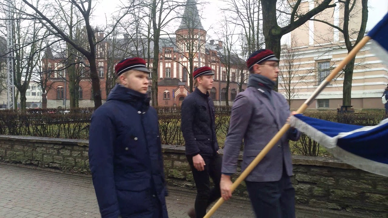 Возложение венков. Pärgade panek.