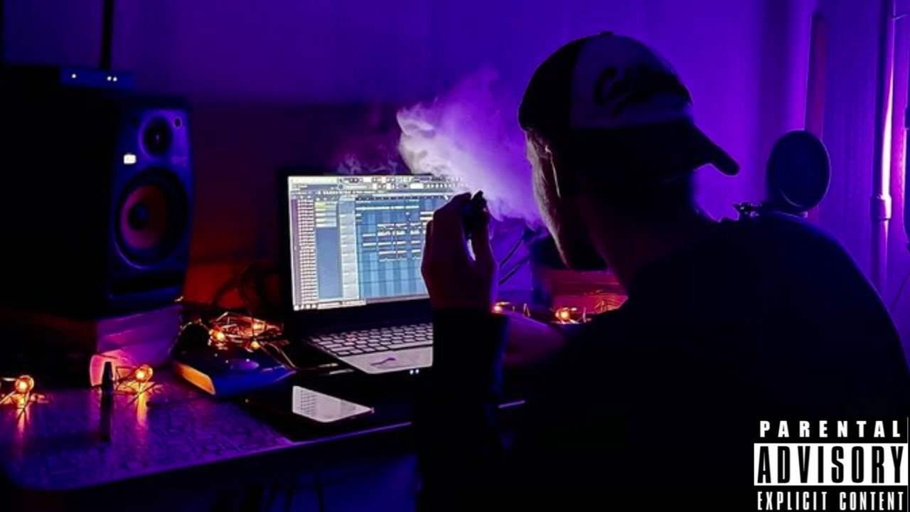 LIGHTS ARE TURN OFF | AKxsh “feat.”Jade LeMac [Official Music]