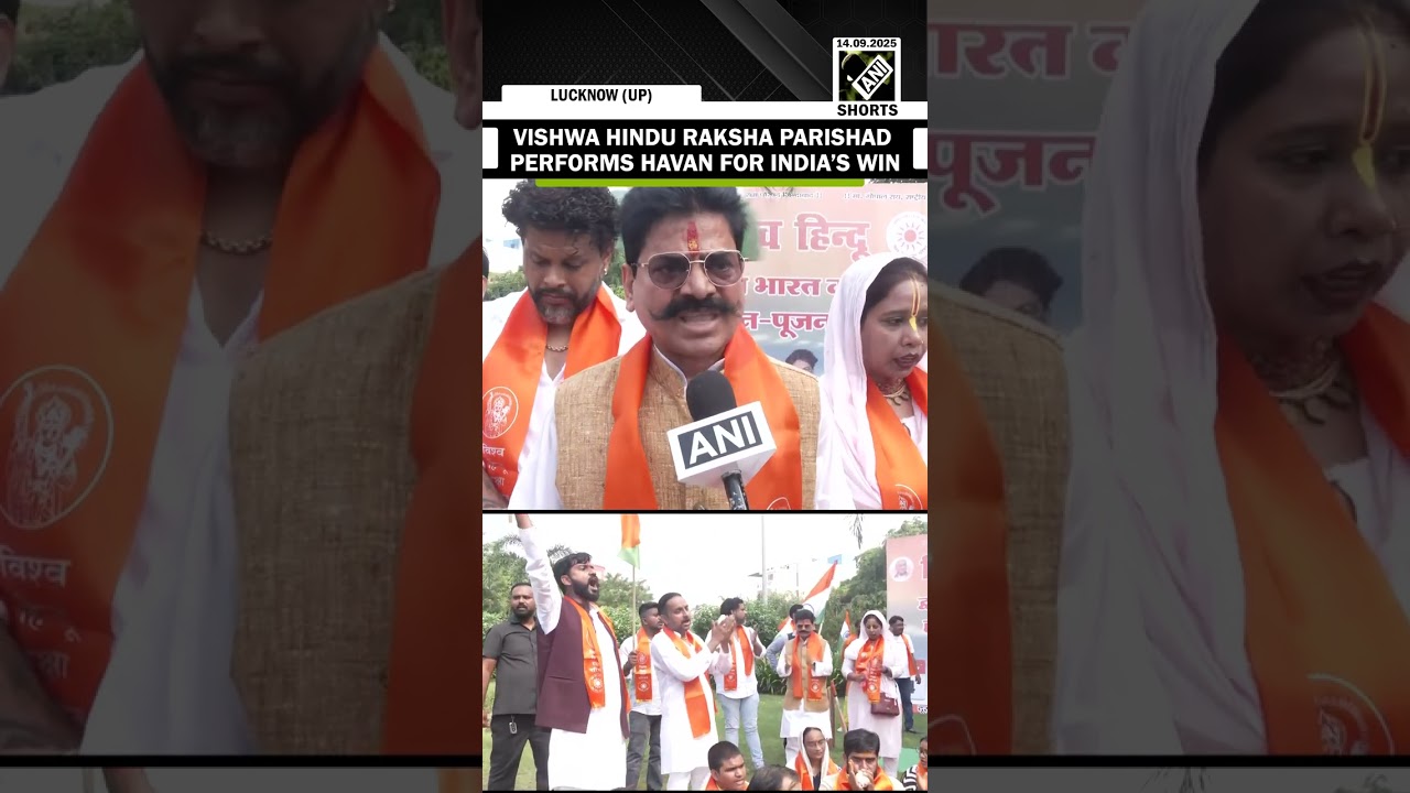 Vishwa Hindu Raskha Parishad performs havan for India&rsquo;s victory against Pakistani in Asia Cup Match