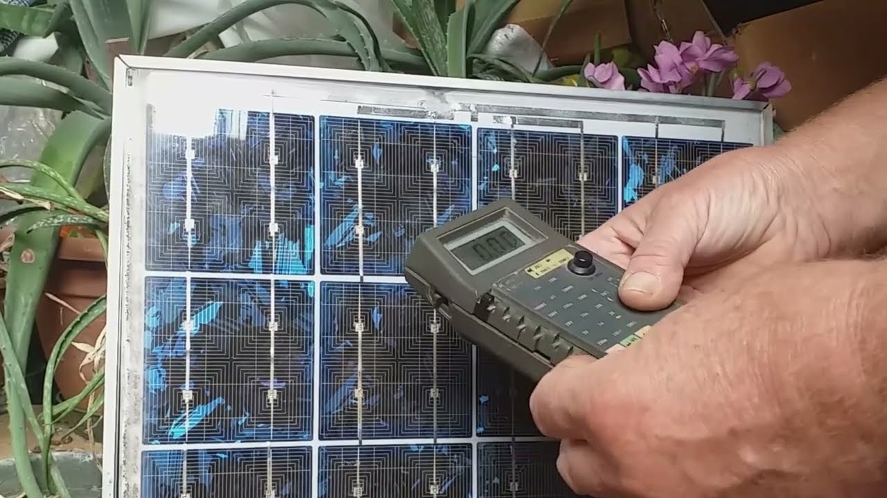 RIPARAZIONE/RECUPERO  di un PANNELLO FOTOVOLTAICO di 50W che era guasto da gettare...