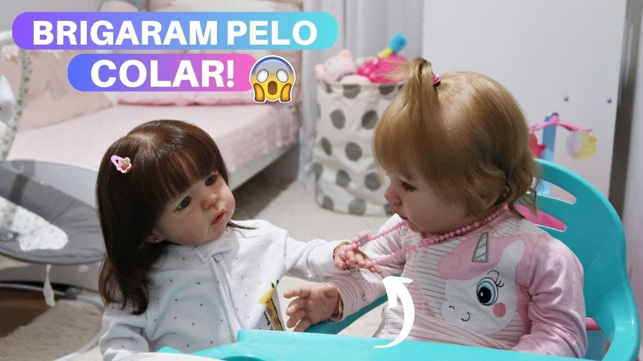 SANDIE E EVA BRIGARAM PELO COLAR!